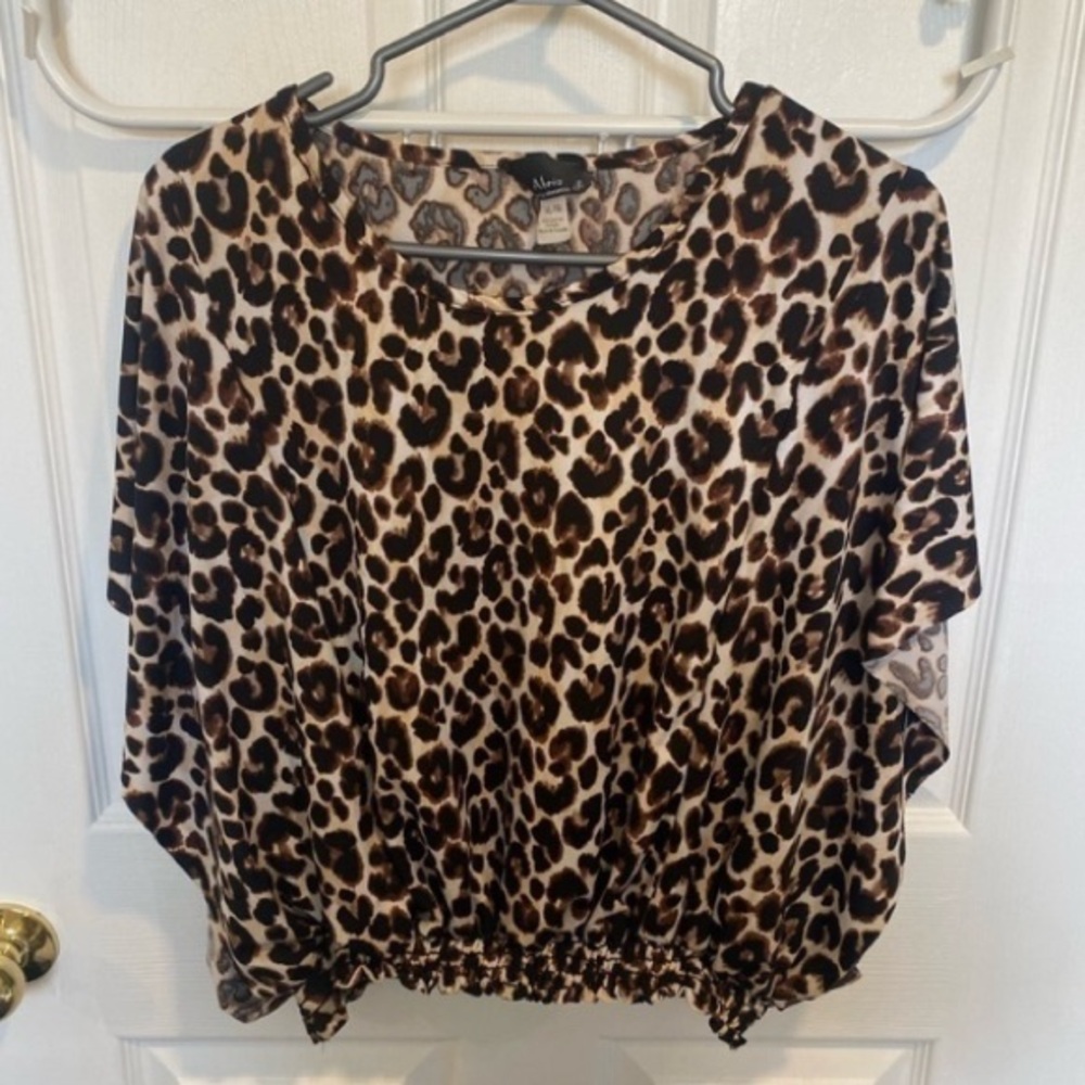 Abria Leopard Print Batwing-Sleeve Blouse XL